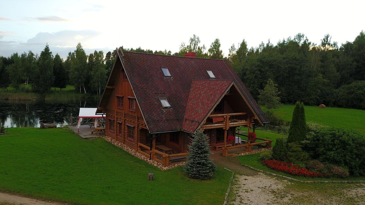 Jaun-Ievinas Hotel Rauna Exterior photo